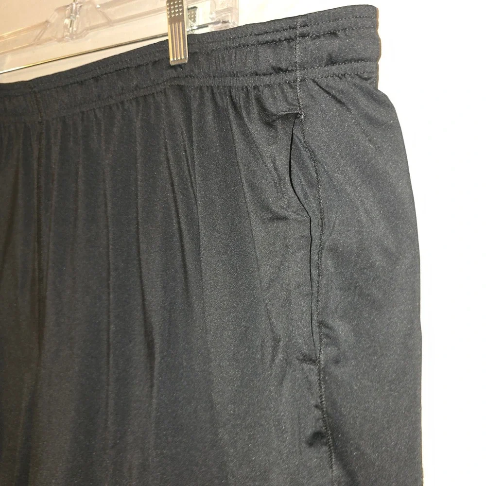 Under Armour Athletic Shorts 4XL Mens Black HeatGear Loose Fit Gym Workout